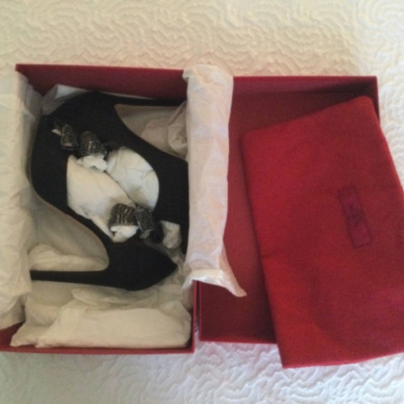 VALENTINO, size 37, black satin with rhinestone bows - Picture 3 of 8